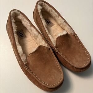 UGG Suede Sherpa Ansley Moccasins Slippers Women's size 9 Run Small